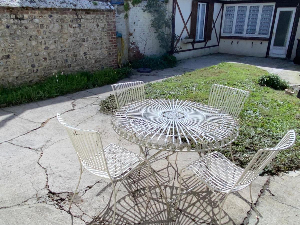 Maison Avec Jardin Et Parking, Au Centre D'Этрета Экстерьер фото